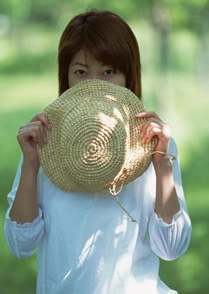 AMERICAN APPARELの魅力に迫る!トレンドを押さえたサステナブルファッションの全貌