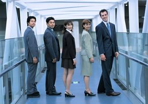 ファッション関係の事業をまとめます